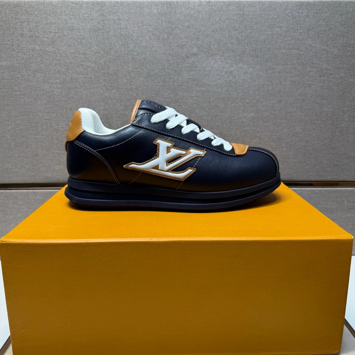 Men's men's shoes 💰pp560 [LV～] Men's casual shoes 2025z cabinet sales simultaneously 🔶Size: 38-44 #️⃣ 🔷6 colors🔜The upper is made of multi-material splicing➕Mesh lining, comfortable and breathable, sole: original comfortable and wear-resistant outsole, ⚠️real thing📱photographed🎬real thing is better📢📢📢